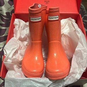 HUNTER rain boots